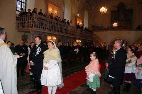 Hagyom&aacute;nyőrző farsangi lakodalmas 17